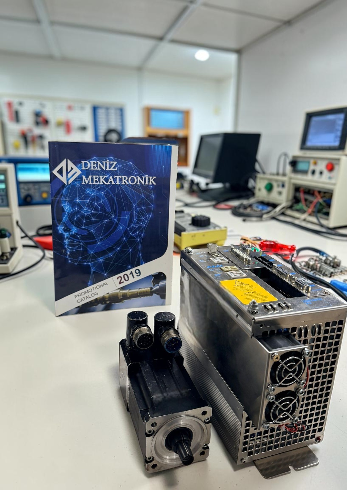 AMK SERVO MOTOR VE SÜRÜCÜ ENDÜSTRİDE NEDEN TERCİH EDİLİR?