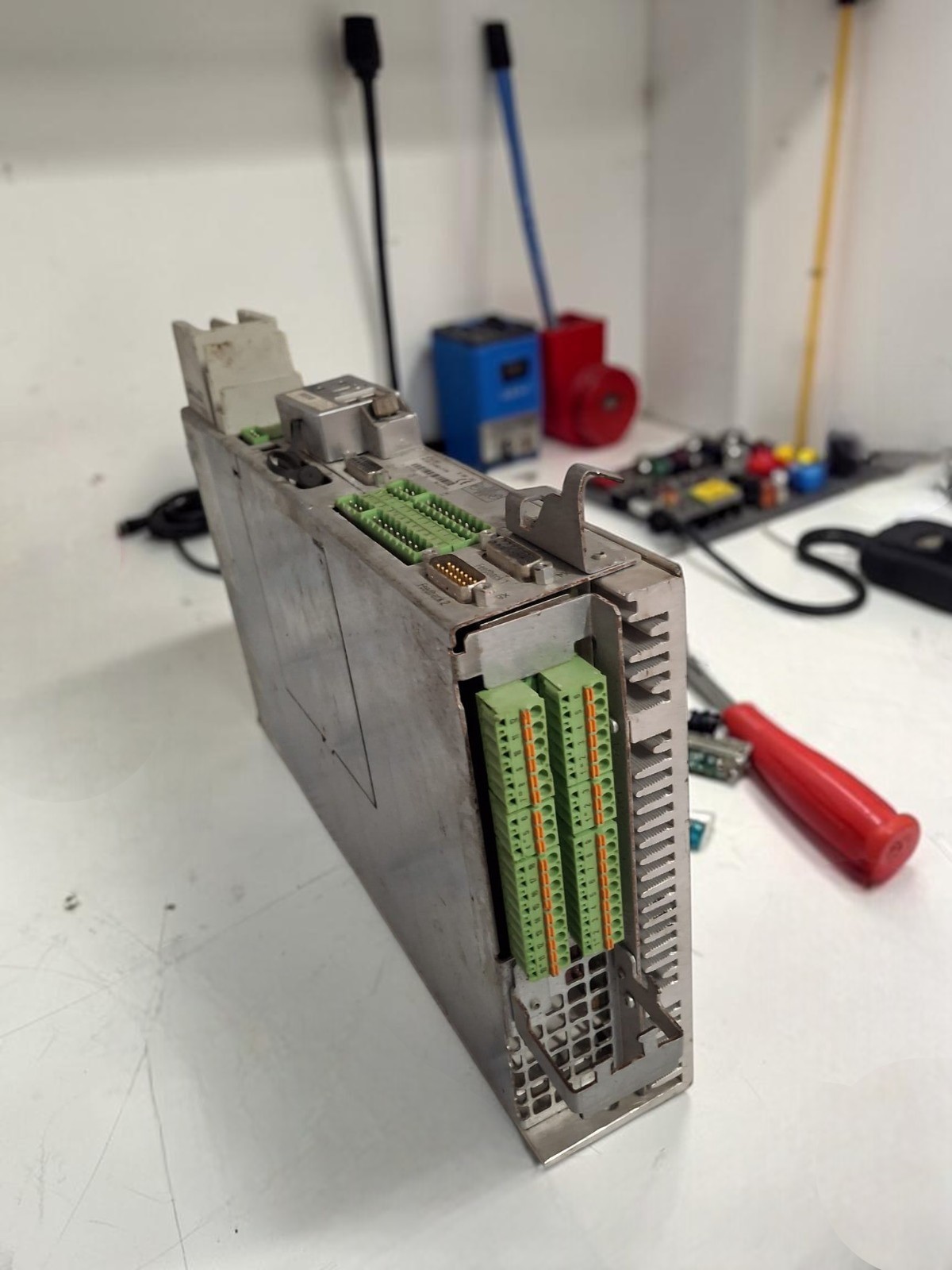 REXROTH INDRAMAT DKC02.3-040-7-FW SÜRÜCÜ HAKKINDA